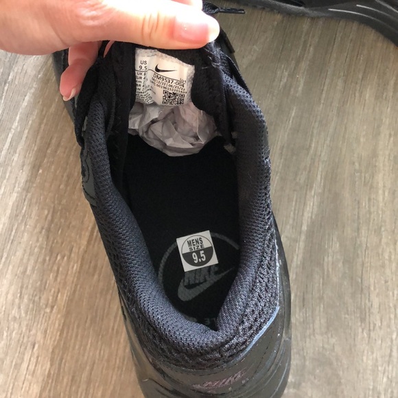 Nike AirMax SYSTM Sneakers size 9.5 BNWT - Picture 3 of 4